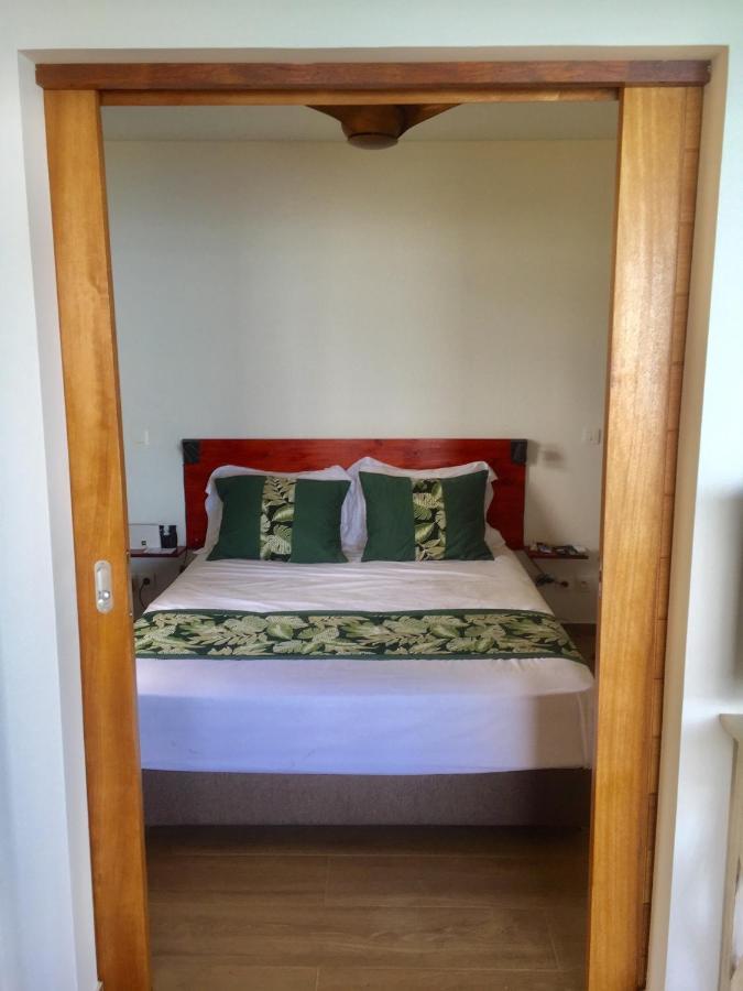 Fare Anuanua Bed and Breakfast Haapiti Εξωτερικό φωτογραφία